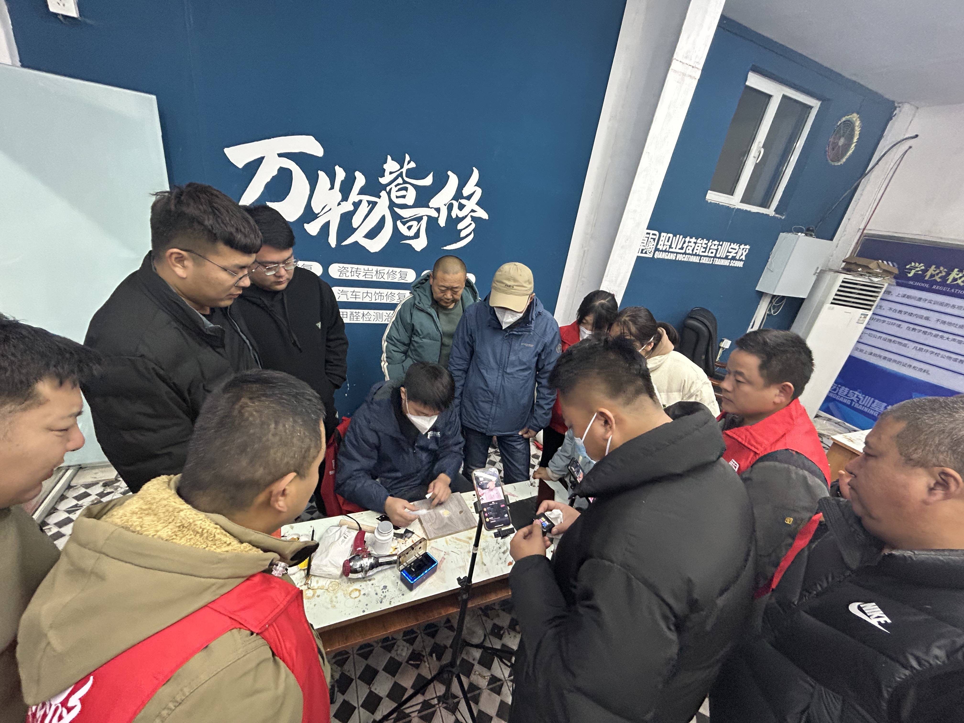 哪里有家具修复学校(家具修复家具维修培训)